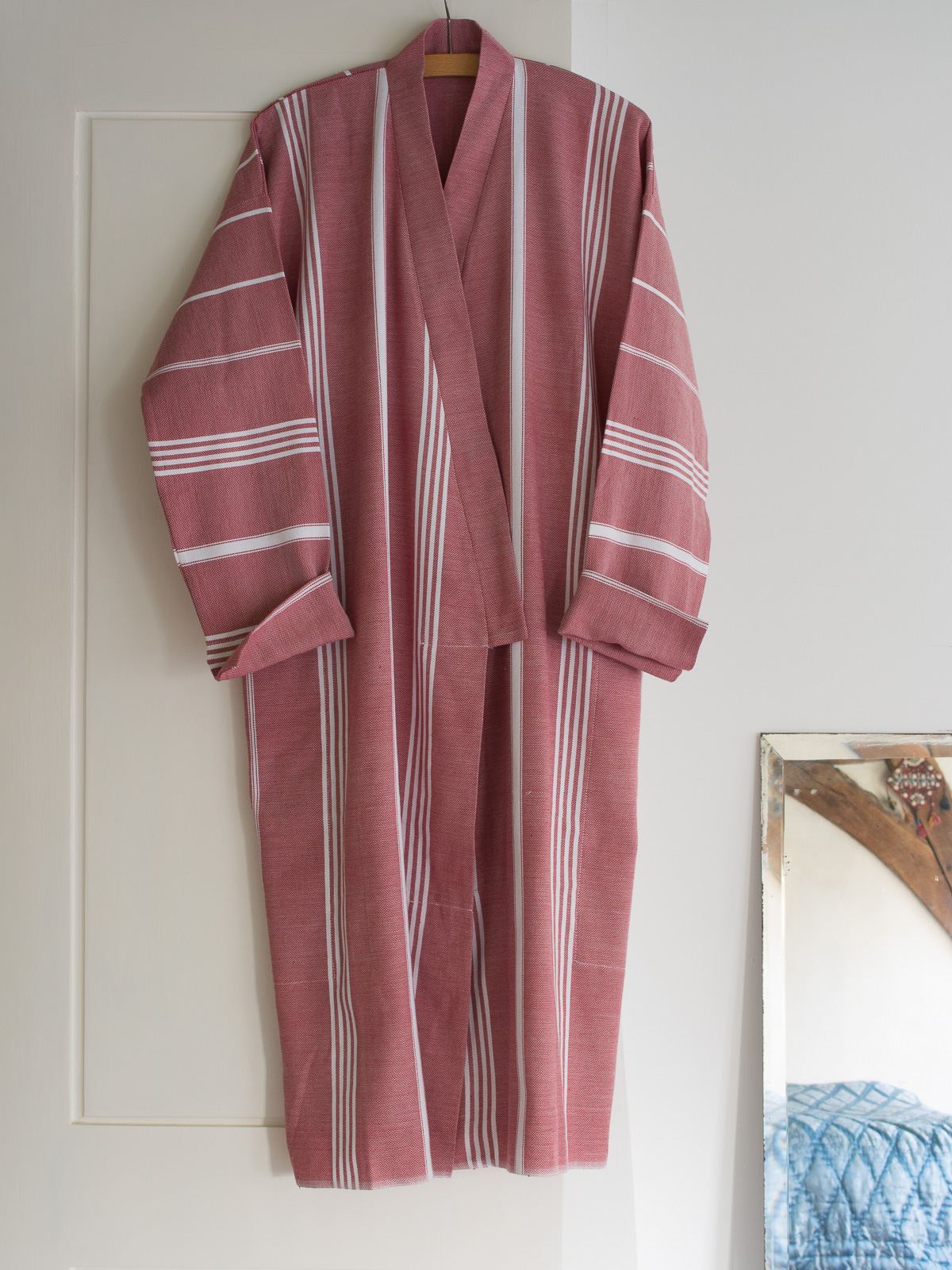 hammam bathrobe size M, burgundy red